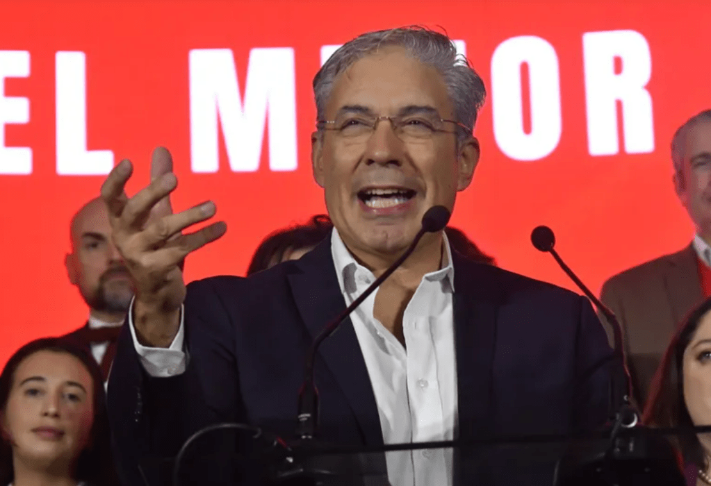 Robert Silva se compromete a mejorar las jubilaciones&nbsp;mínimas